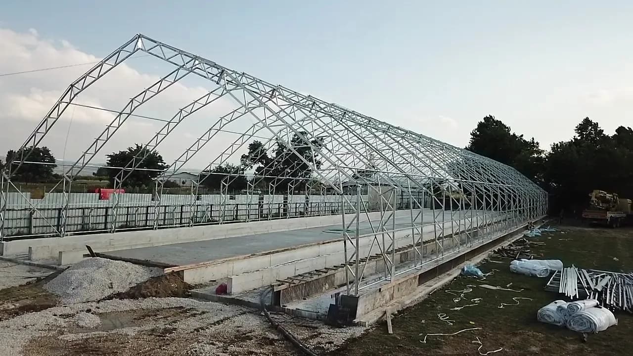 Livestock shelter