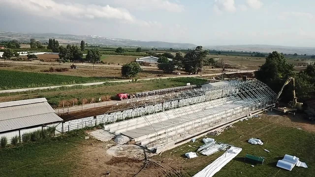 خيام إيواء الأبقار