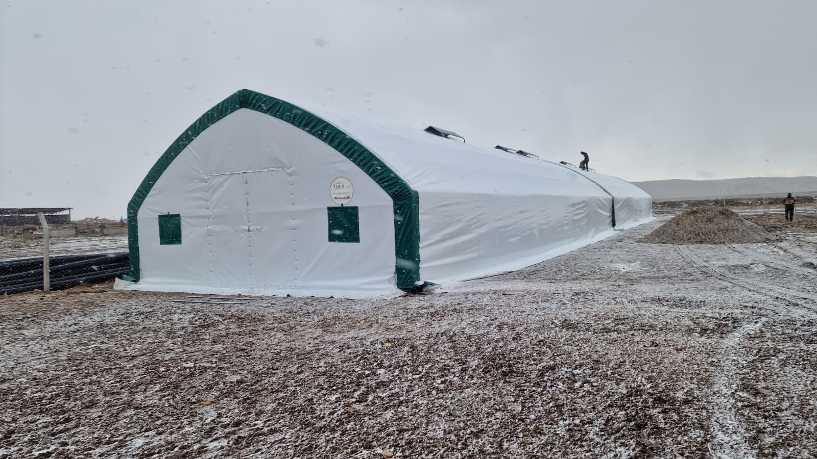Poultry house tent