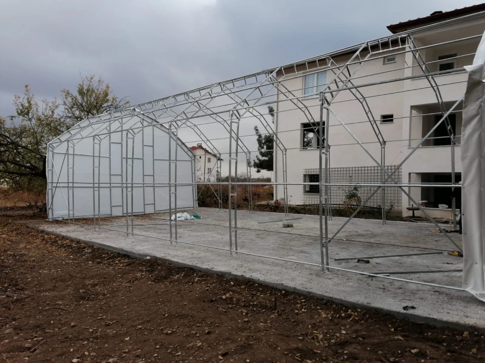 Mushroom growing tent