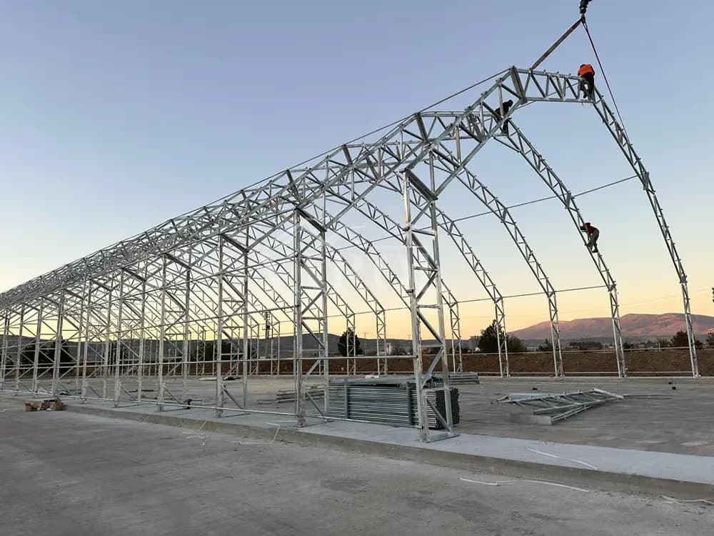 Aircraft hangar tent