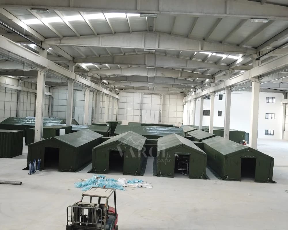 Family living tent